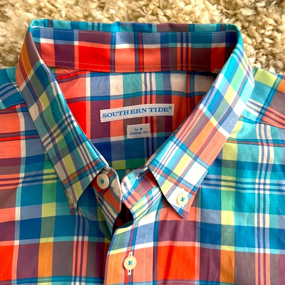 Southern Down Button Down - Picture 2 of 3